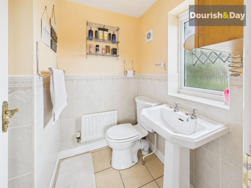 Bedroom Two En-suite