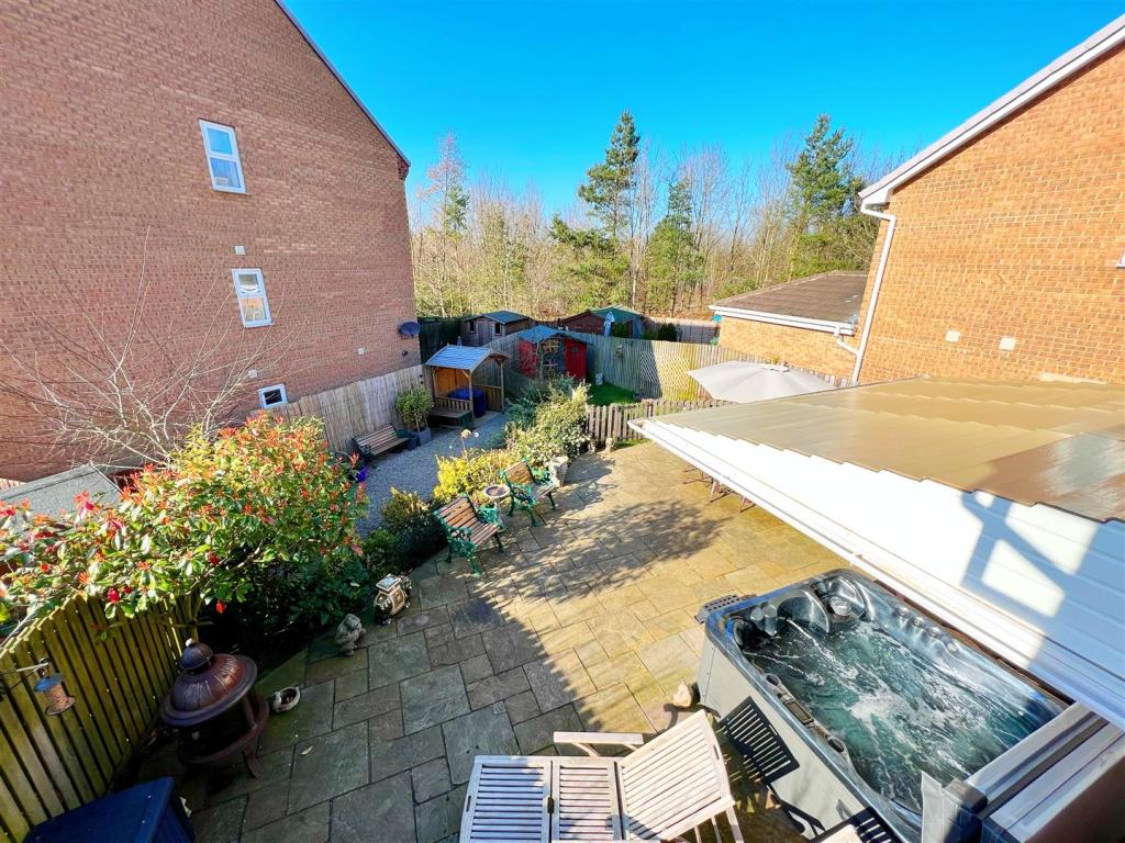 Garden 1.jpg