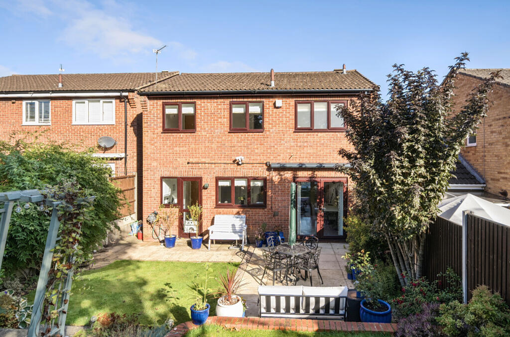 -68da559af3a42-l-1358967-21-68d9761b75df5