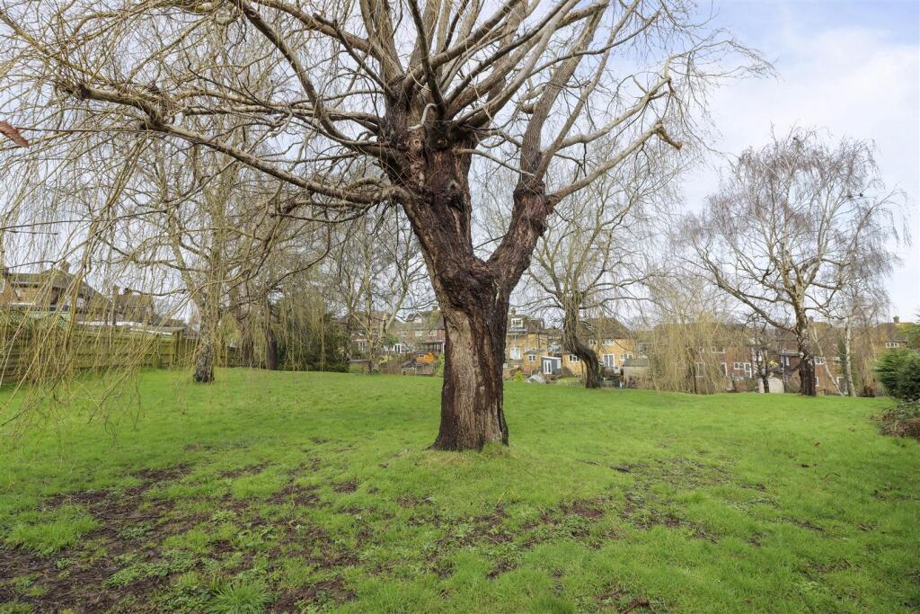 Communal Garden To Rear