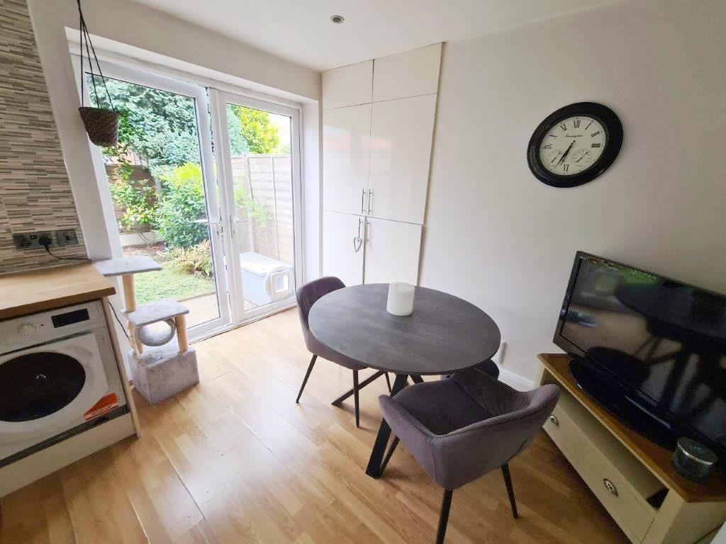 83796681-dbf5-467c-9993-e3cb37d65531-1_all_5126...