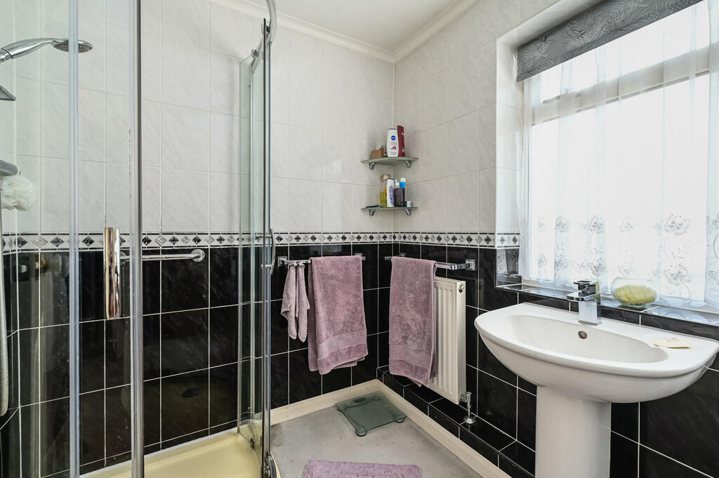 6-lambert-crescen...