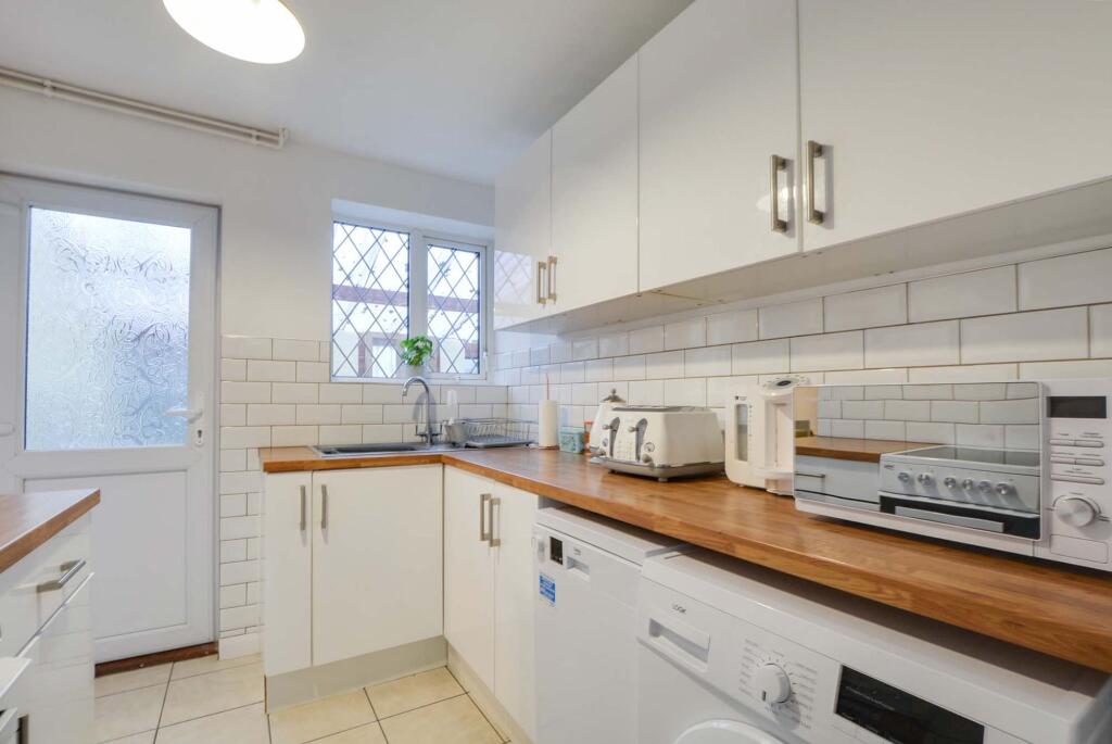 Fitted Kitchen