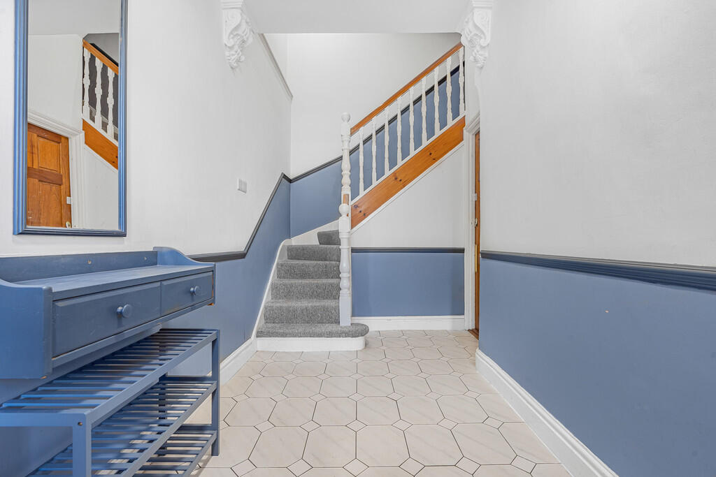 15 Gloucester Rd-...