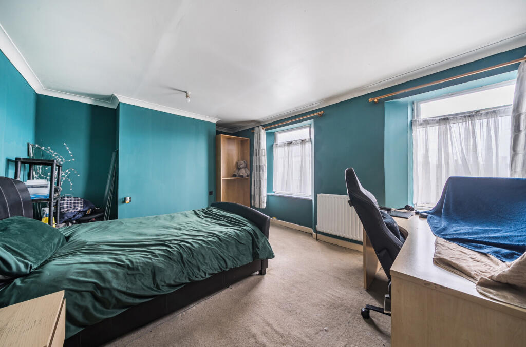 1384880-9-692daee...