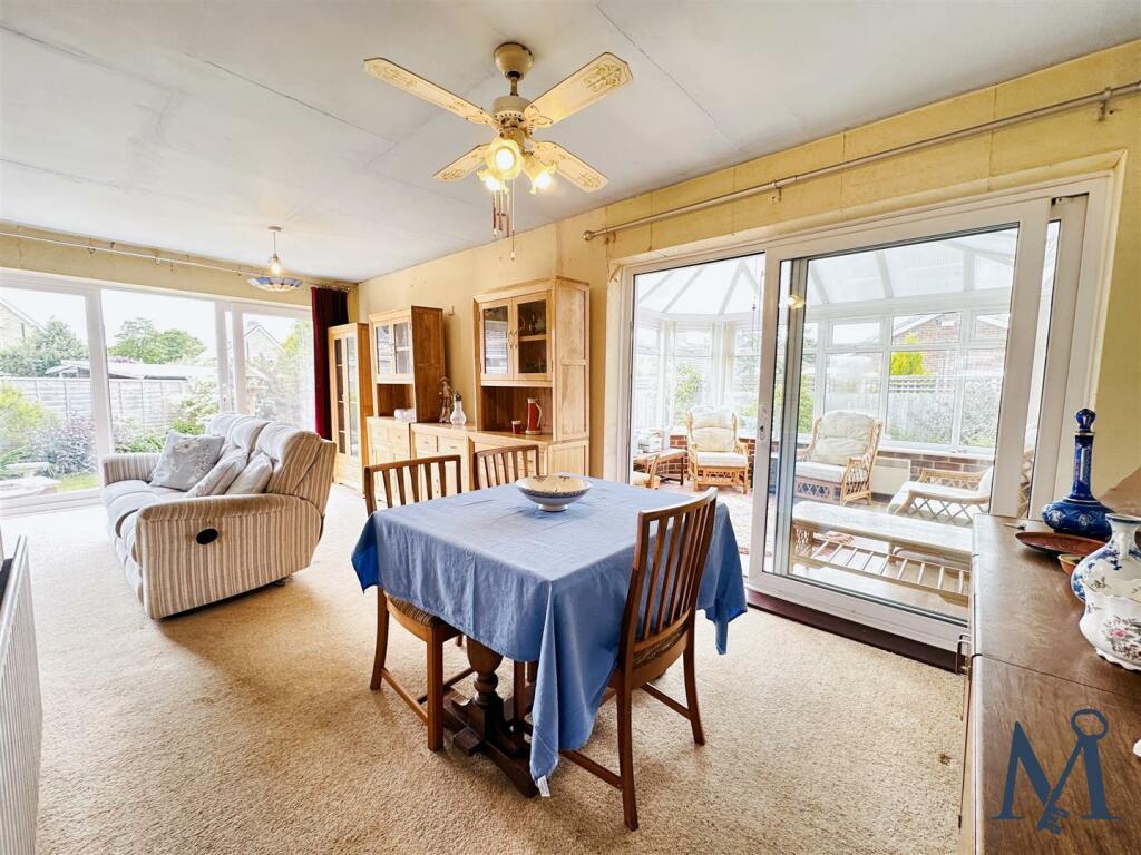 Living Room Diner