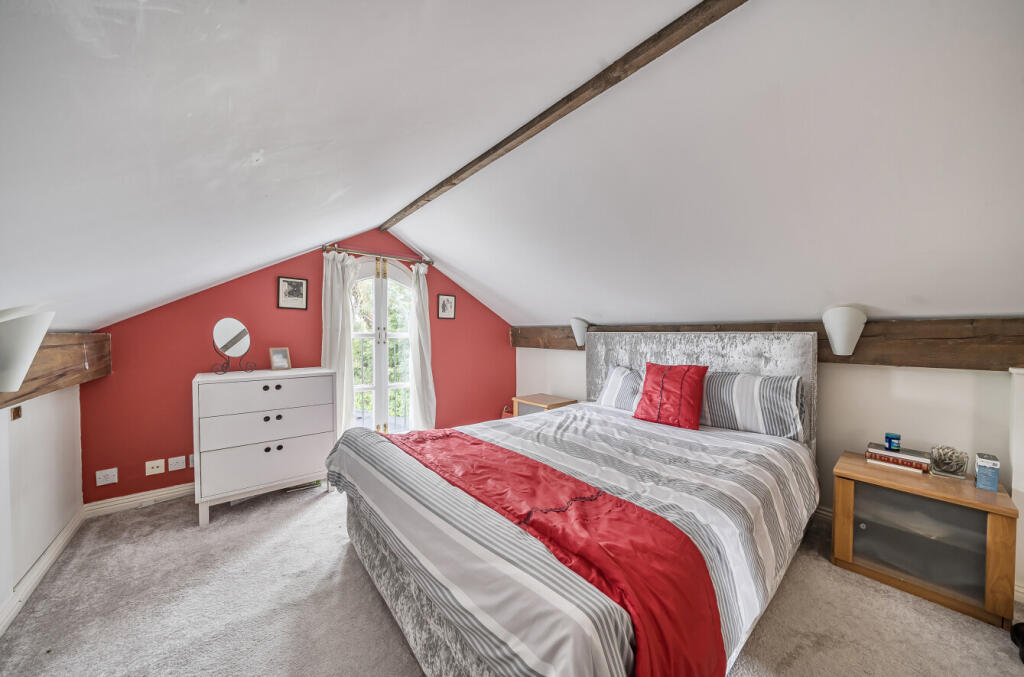 1359555-11-68d6bd...