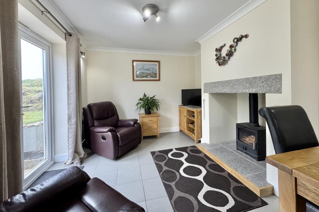 Kitchen / Dining / Snug