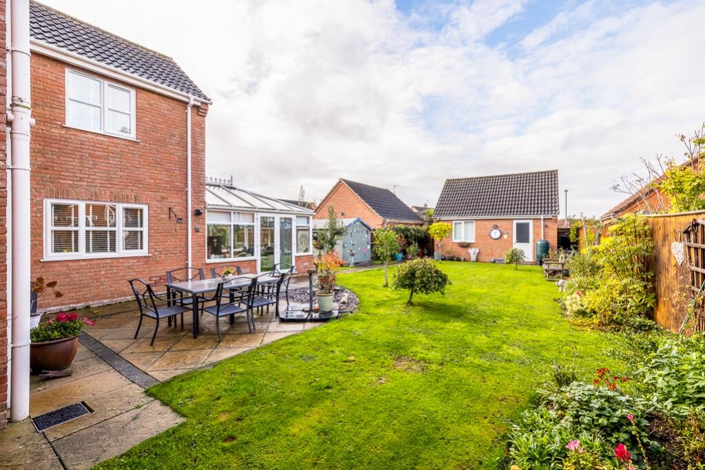 5 Richard Busby Way (Lutton)-10