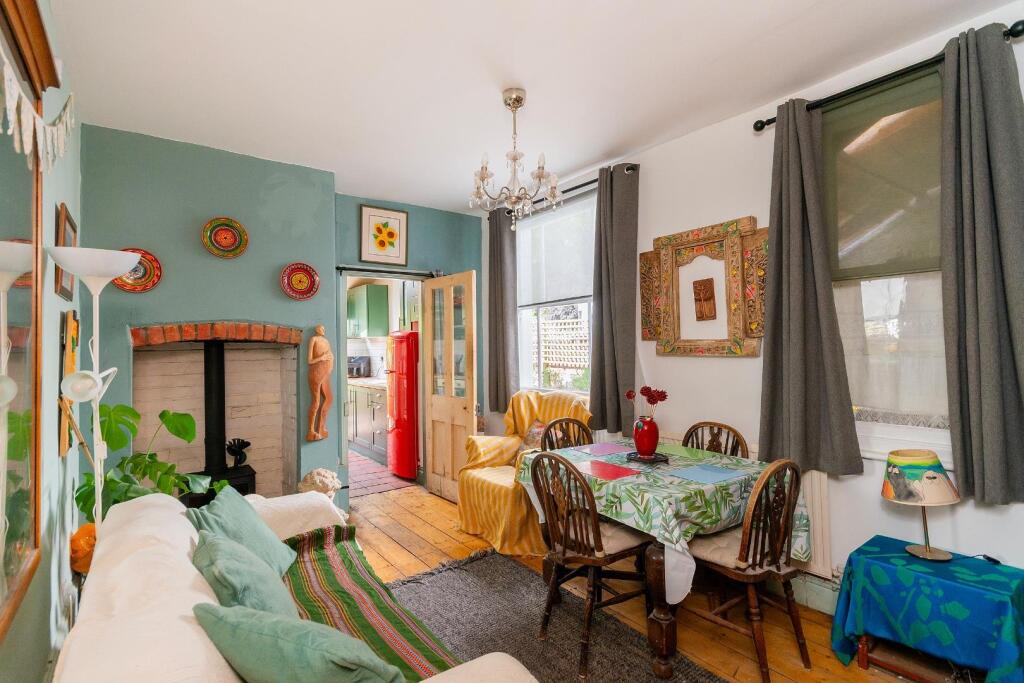 2S0RKE - Dining Room C.jpg