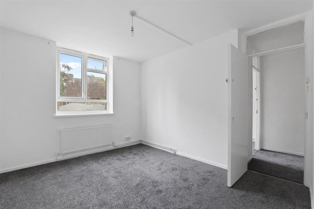 02-0c45GCPMSC - 60 Dobson Close - Bedroom -Origina