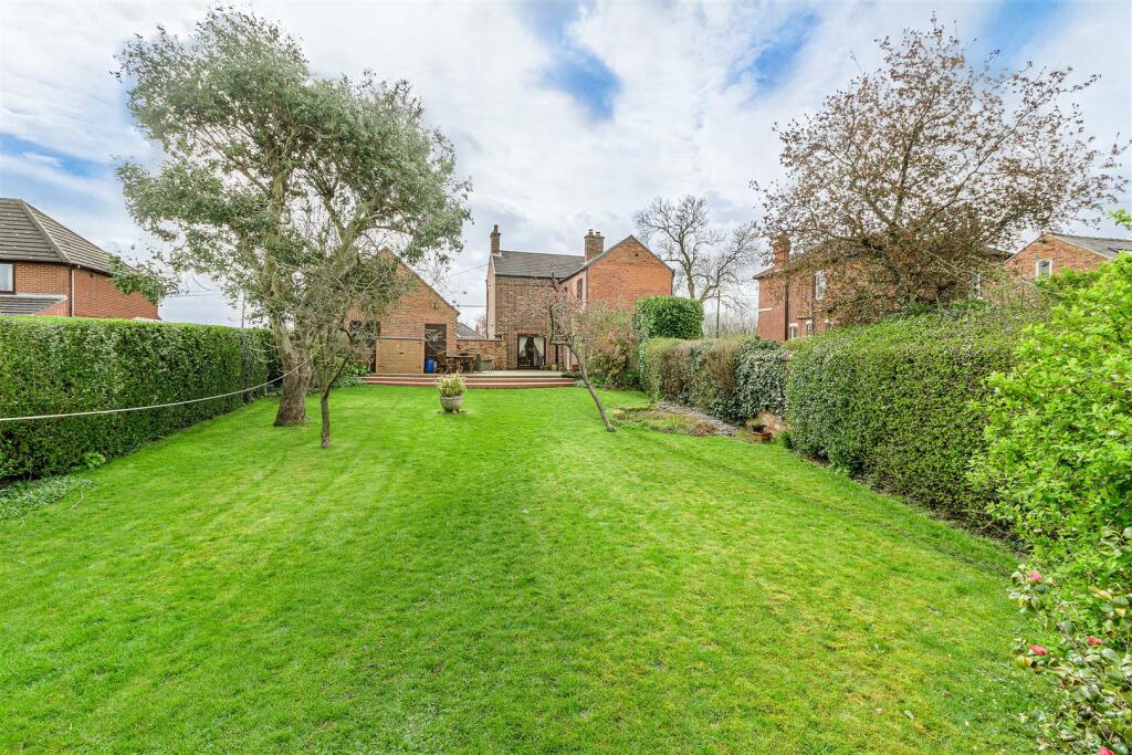 60 Loughborough Road, Coleorton