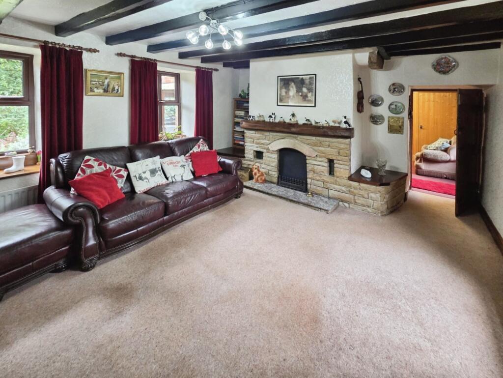 pbox-living_room-345361.jpg