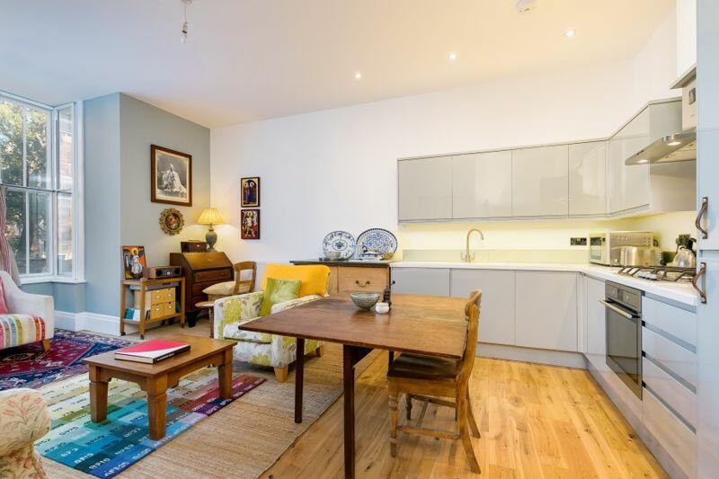 Kitchen/Dining Area