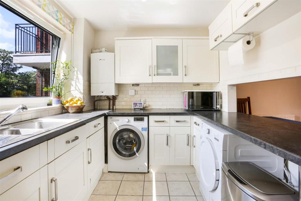 1472032970 -  16.jpg