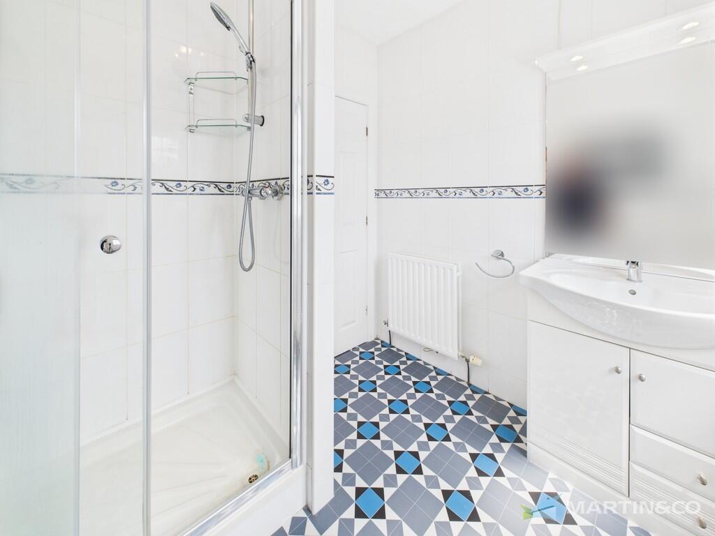 CAM02318G0-PR0483...