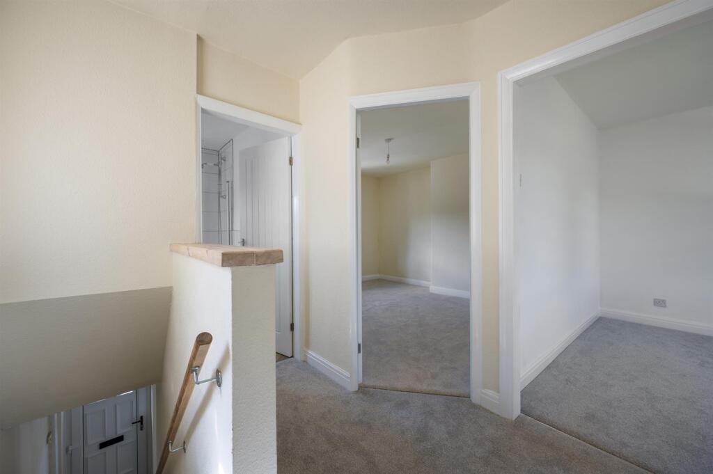 Saxton Mee 5 How Lane -0005.jpg