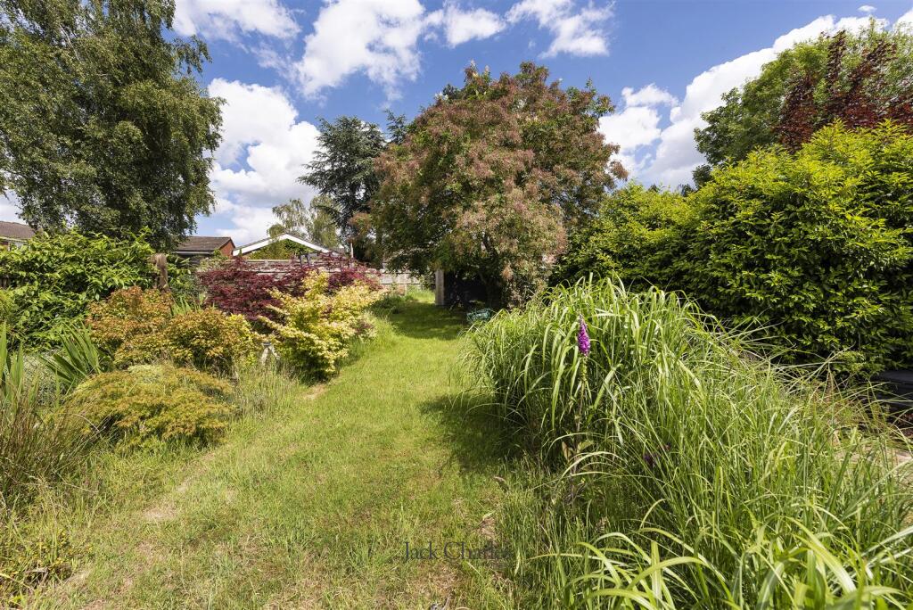 43 Burns Crescent, TN9 2PT 012.jpg