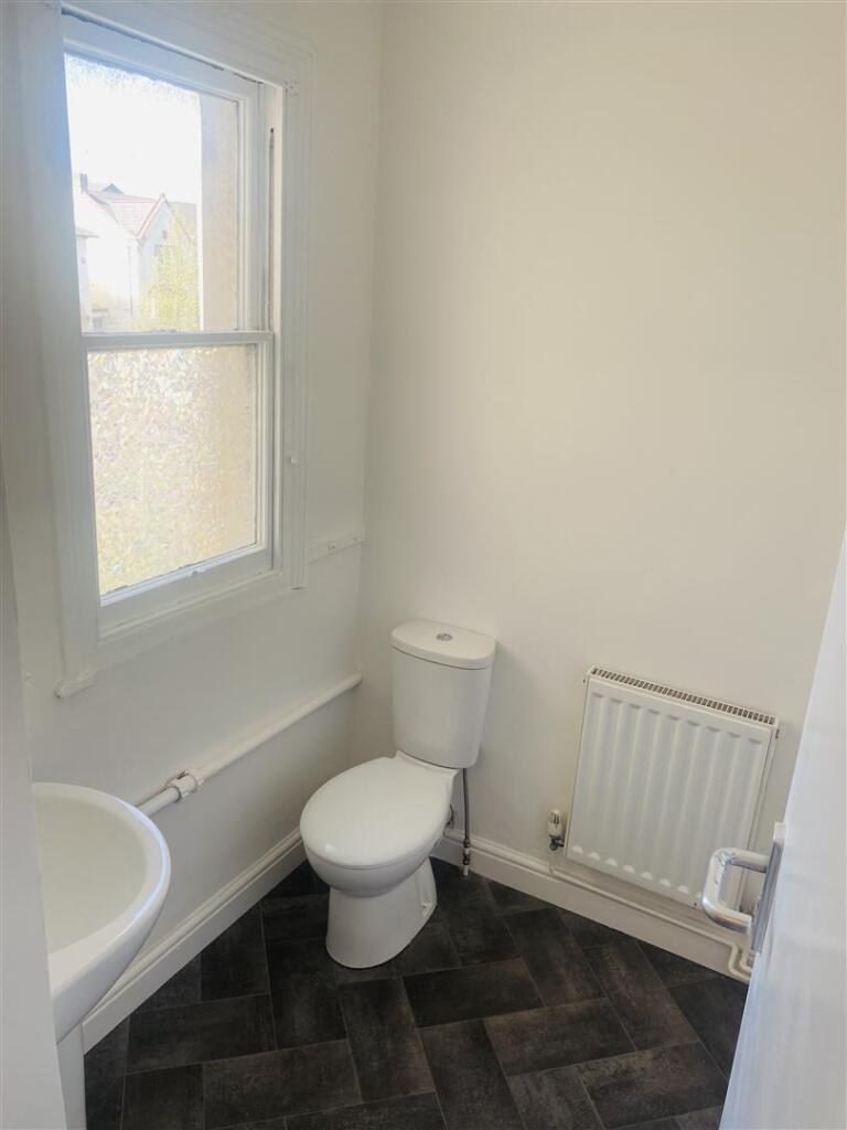 Newport Road Room 10, Cardiff