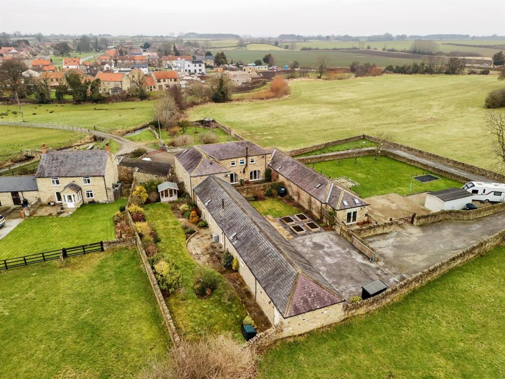 Low Barn, Mill Farm, Eppleby_079-web.jpg