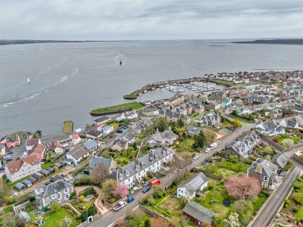 13 Isla Place Albert Street Tayport-23.jpg