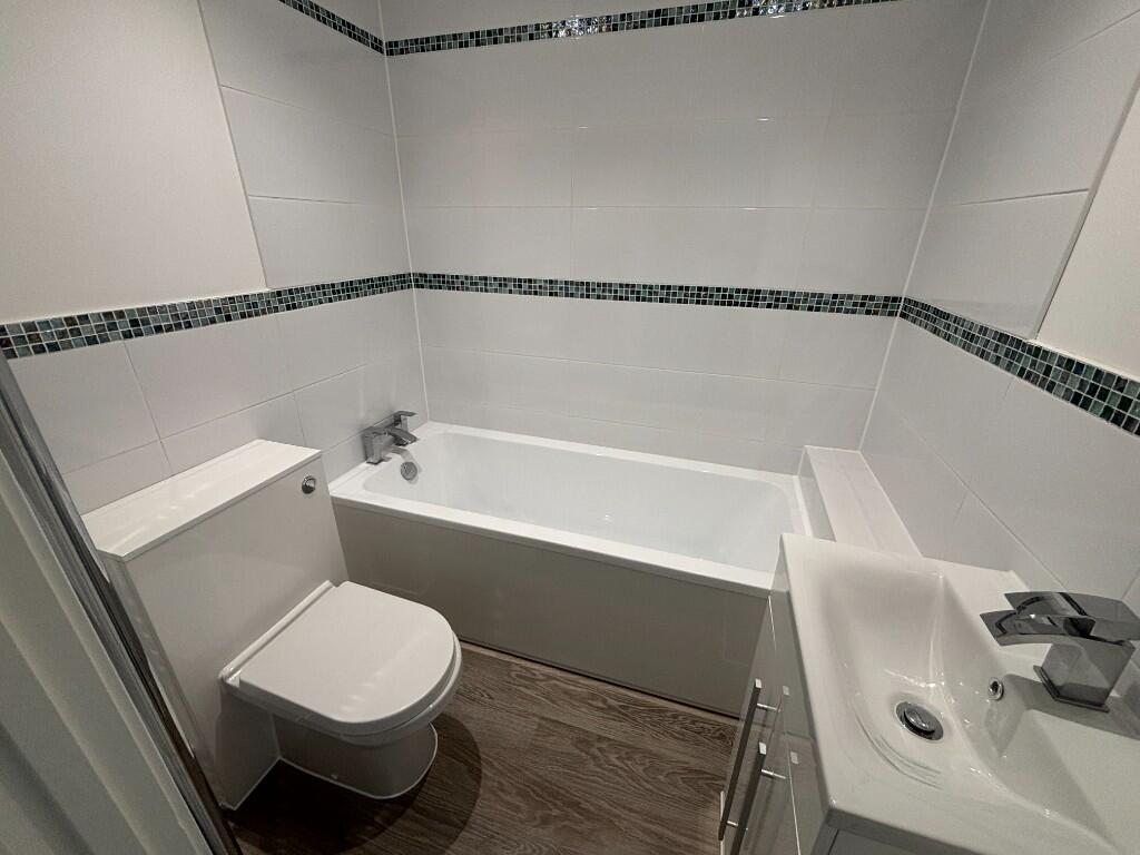 Modern Bathroom 