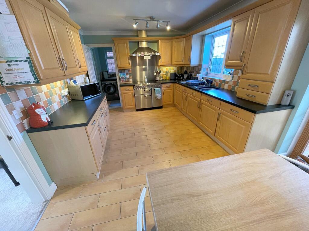 Fitted Kitchen