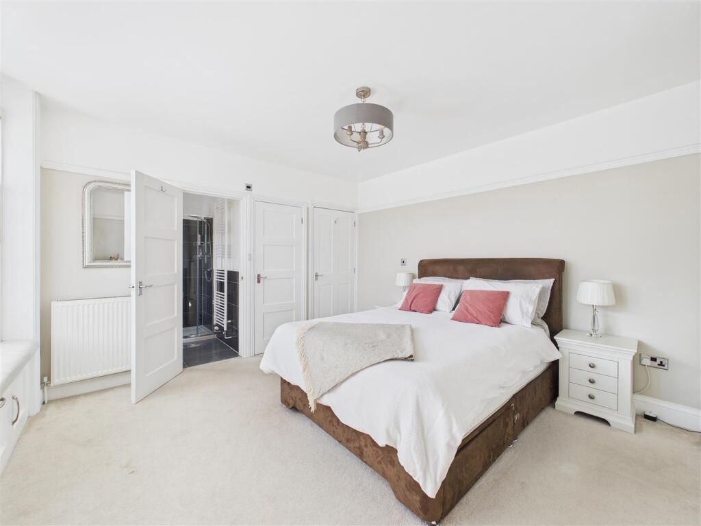 CAM05251G0-PR0083-STILL057 - Copy.jpg