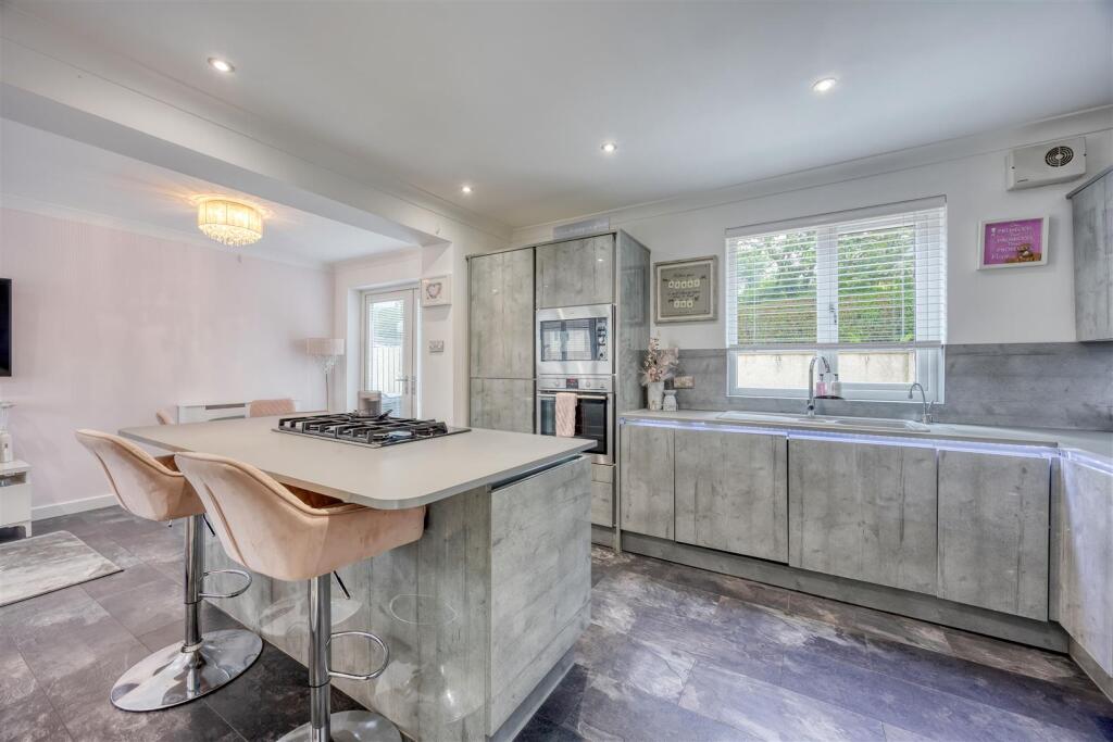 12_WOODSIDE_AVE_LENZIE_007.JPEG