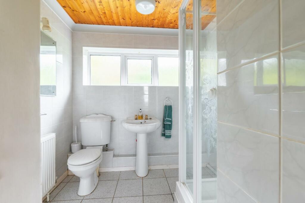 bathroom-1.jpg