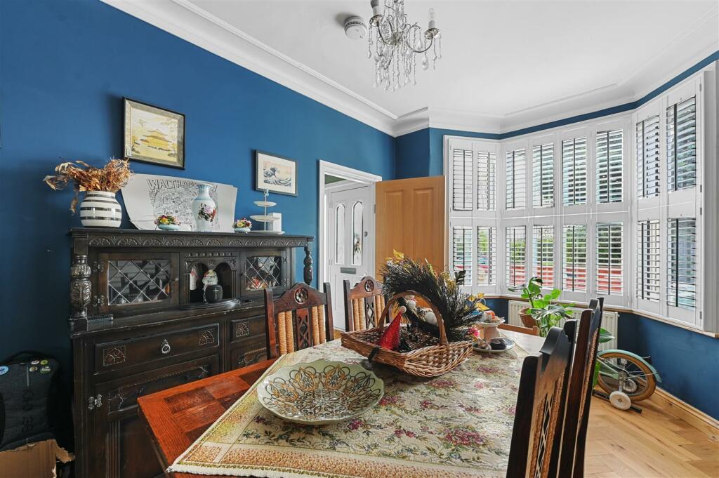 Reception Room 1.JPG