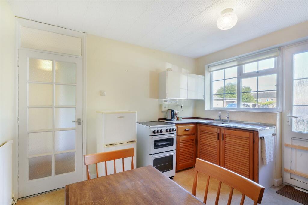 50 Elms Lane - Hu5LSBGkXkK5AWmxn6IK.jpg