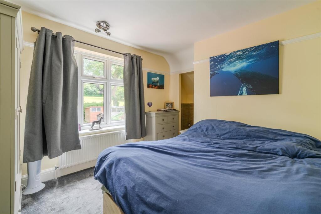 Bedroom1.jpg