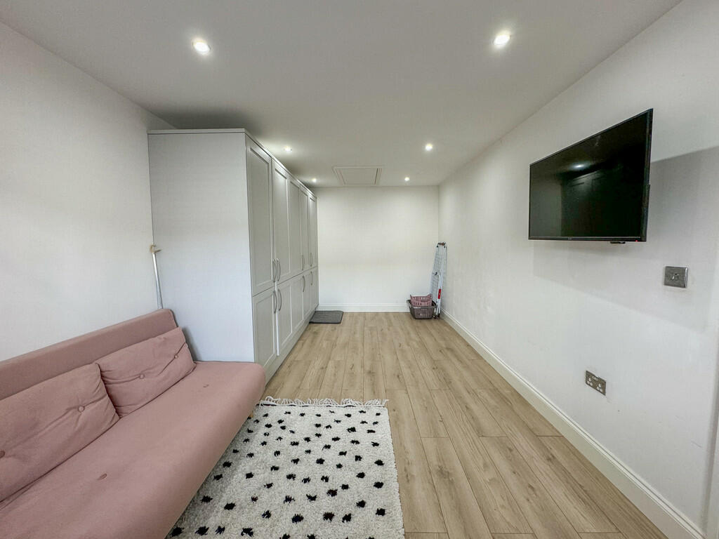 former garage 1