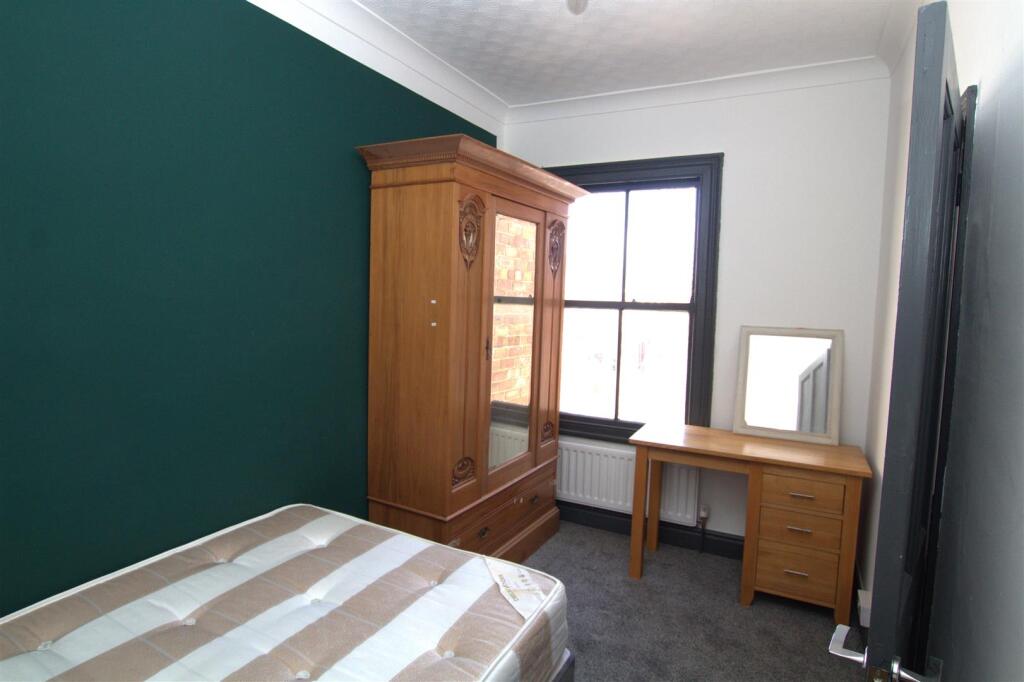 34 Haymore Room 2.jpg