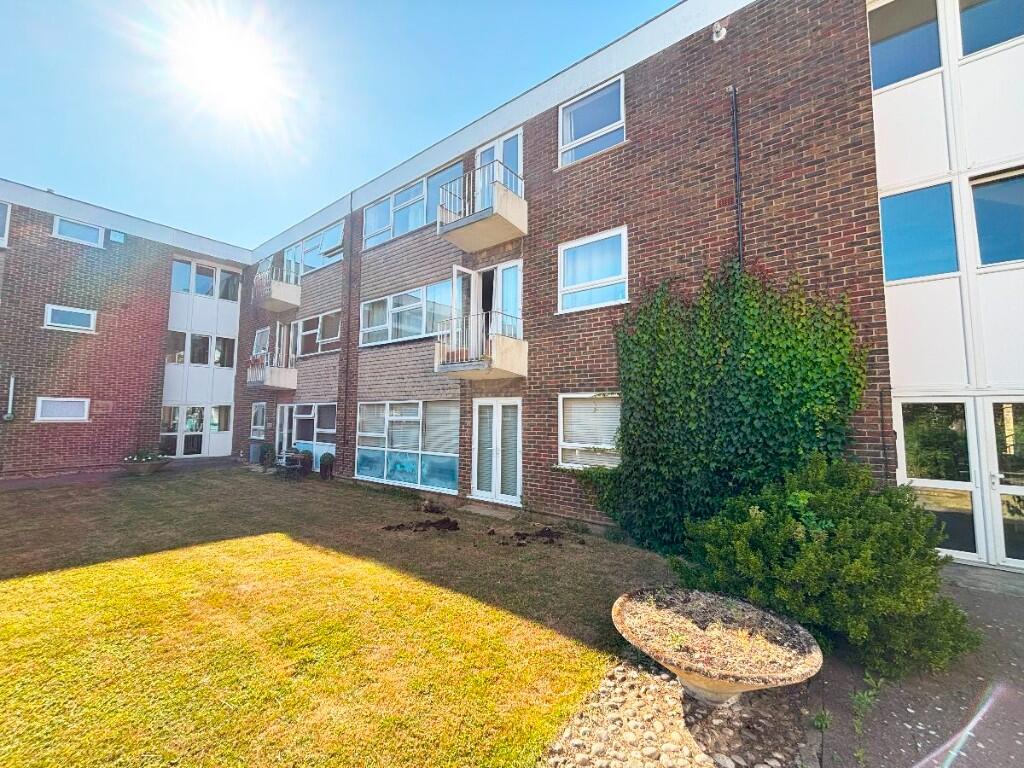 Hutton Road, Brentwood, Essex, CM15