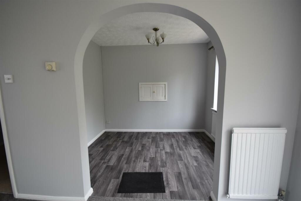dining room.JPG
