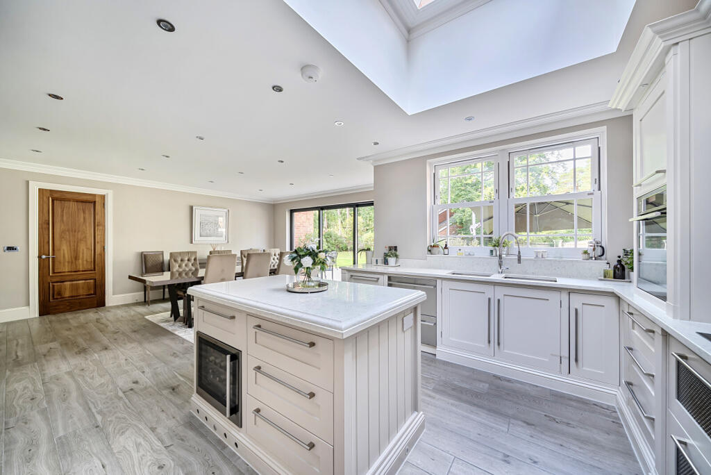 1353136-32-68c438...