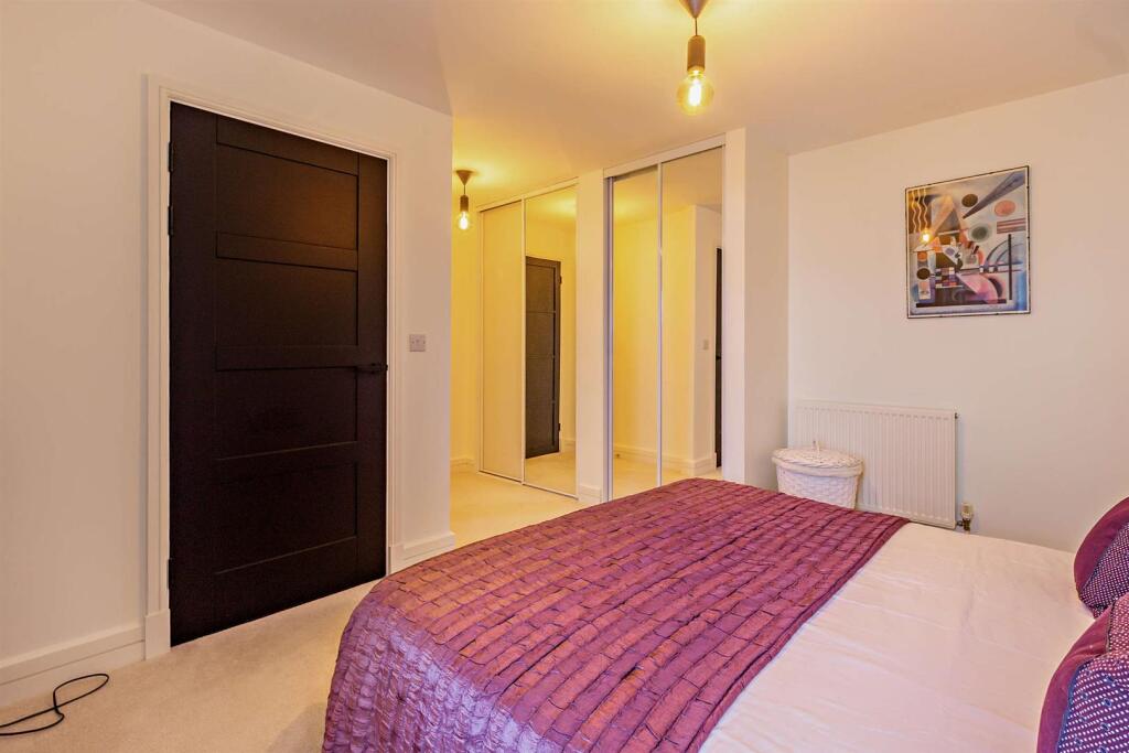 8674111-interior04-800.jpg