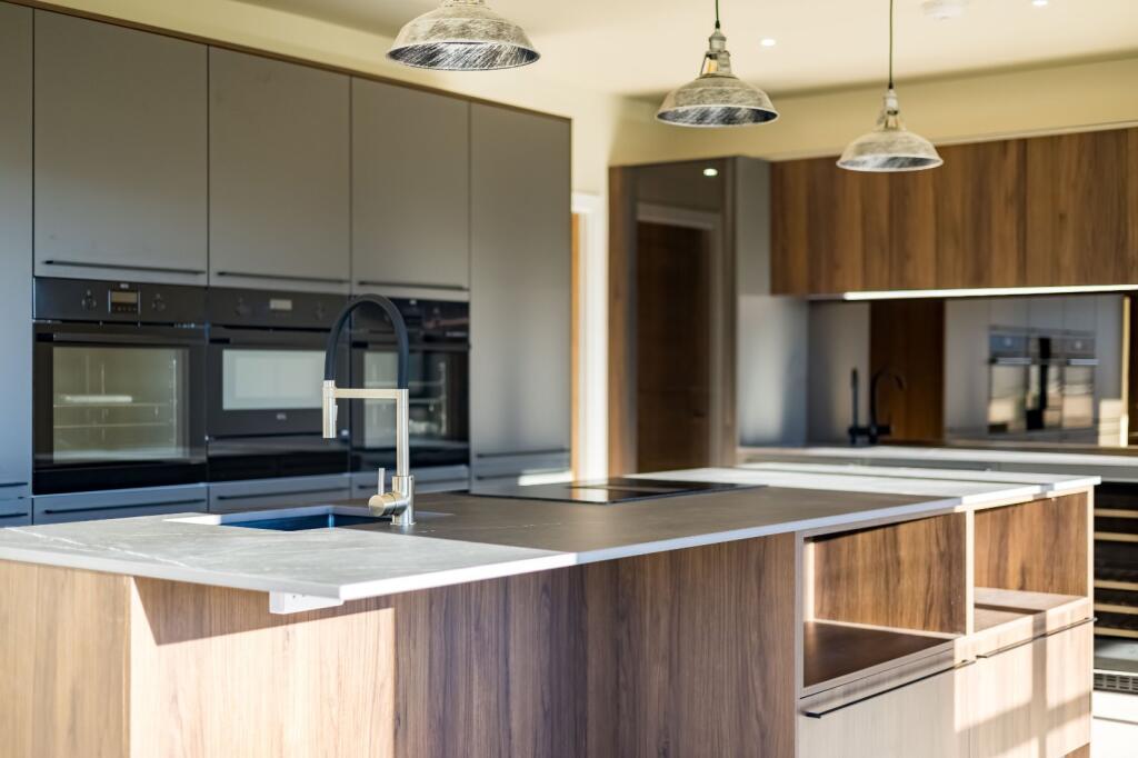 Dining/Kitchen