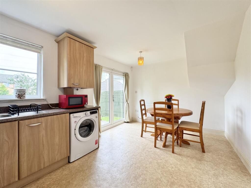 Kitchen/Dining