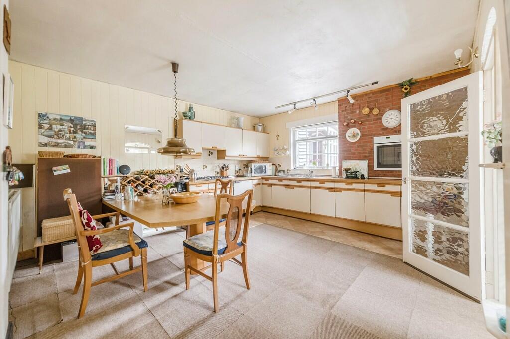 Dining Kitchen 
