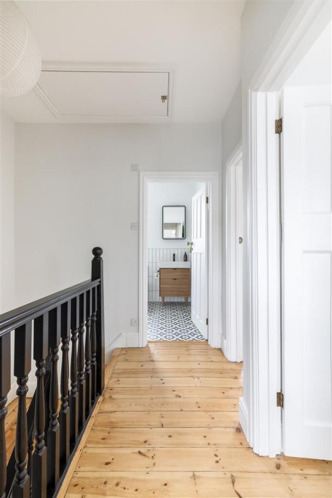 Fourth Avenue E12