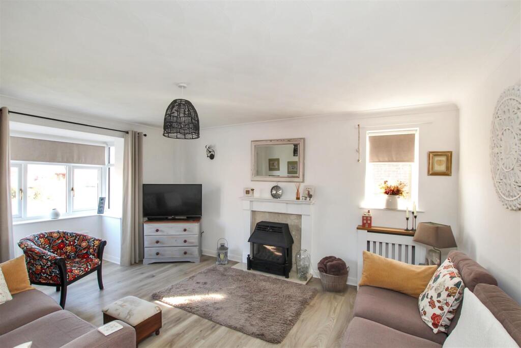 Living Room.JPG