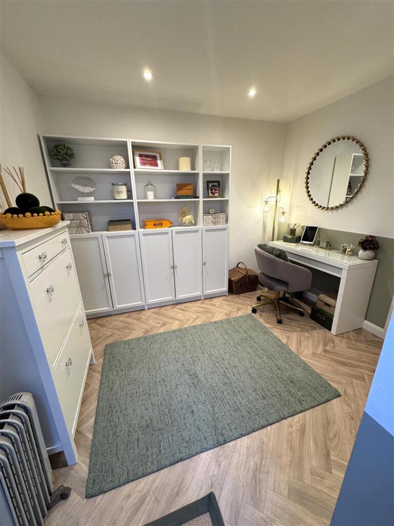 Garage / Home Office