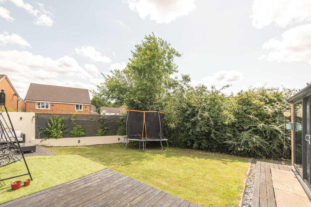 38 - 18 Grantley ...