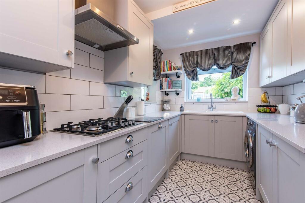 186 ruddingtonlane-low-23.jpg