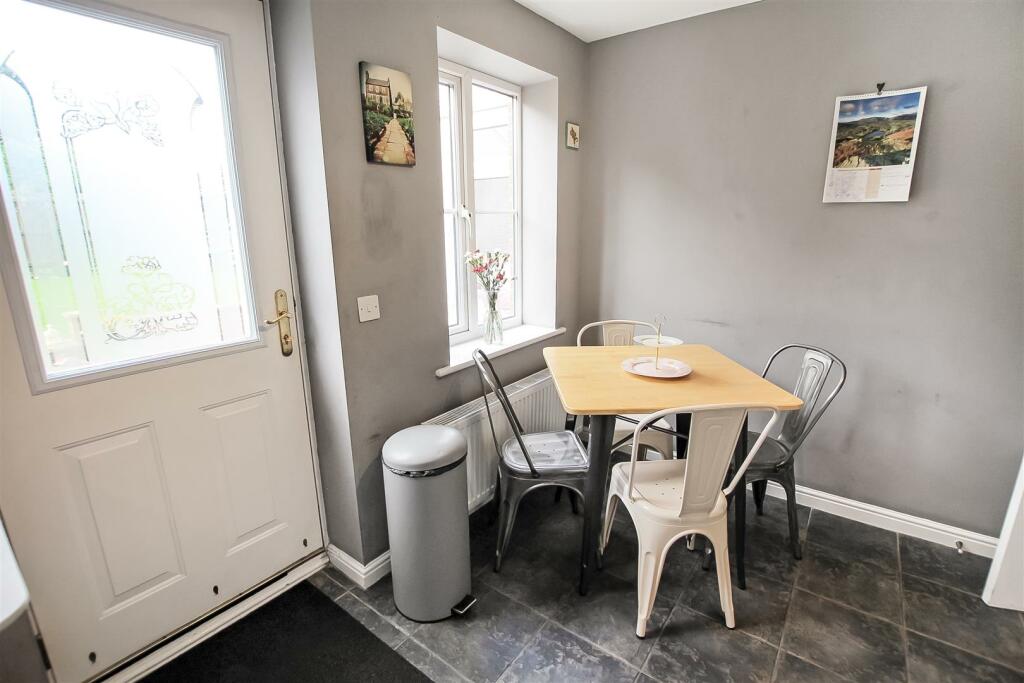 Kitchen/Breakfast Room