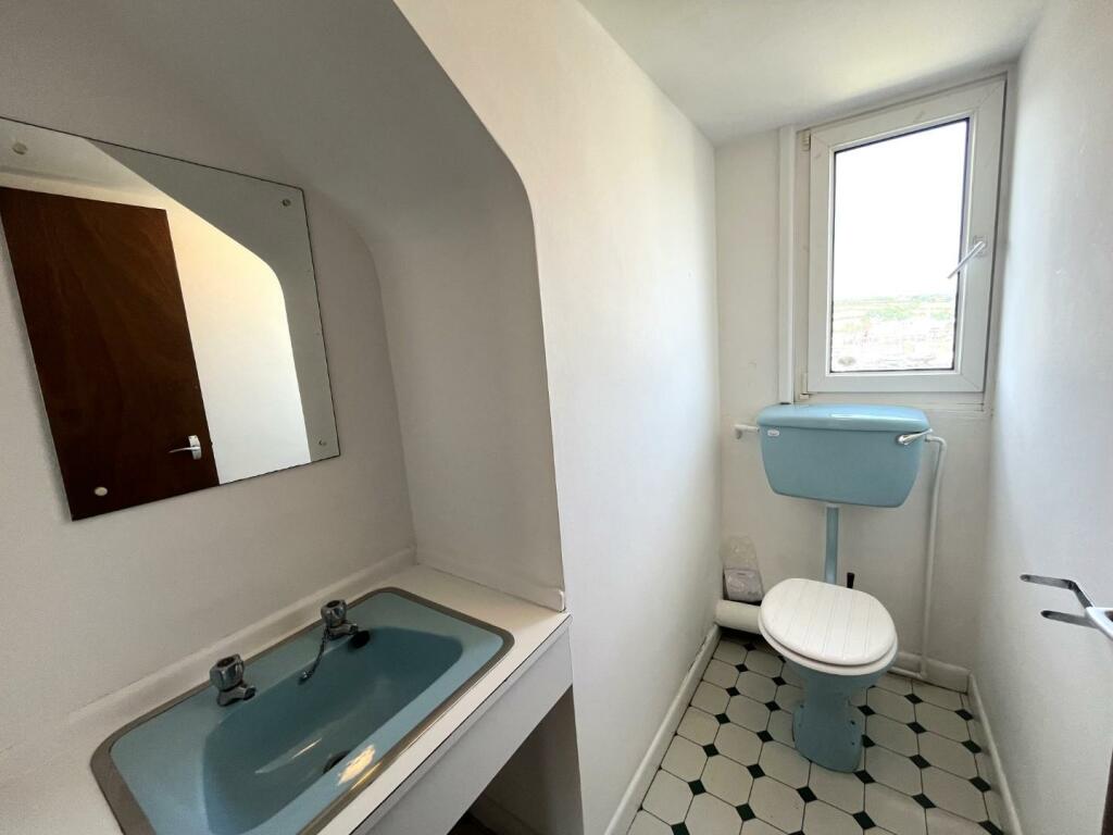 Cloakroom.JPG