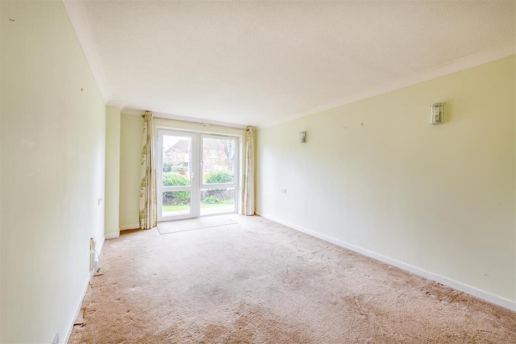 Flat 18 Homedrive House-8.jpg